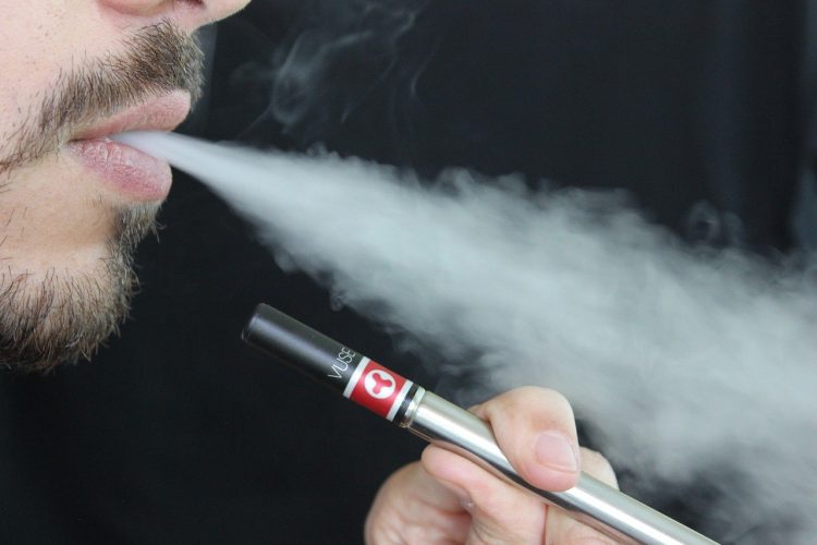 Meilleure cigarette électronique pour gros fumeur